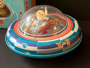 lot 68 image: Vintage Tin Toy Spaceship X-5 with Box
