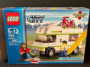lot 89 image: Lego City Set - Lego City Camper No. 7639