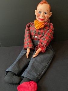 lot 96 image: Vintage Howdy Doody Doll