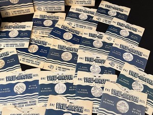 lot 104 image: Vintage View Master with 29 View Master Reels