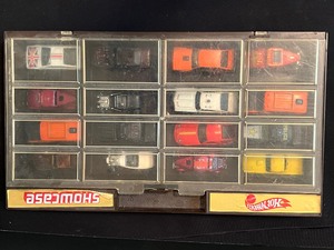 lot 177 image: Vintage Hot Wheels Plastic Showcase with Cars