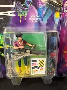 lot 197 image: Collection of NEW Alien Figurines Snake Alien, The Ultimate Battle Between Beast and Hunter, Alien Queen, Lt. Ripley and Scavage