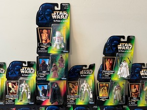 lot 211 image: Collection of (17) NEW Start Wars The Power of the Force Figurines - The Power of the Force Bossk, Hoth, Jawas & More