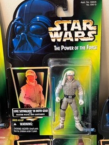 lot 225 image: Eight 1996 Star Wars The Power of the Force Figurines
