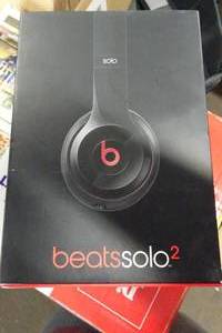 Beats Solo 2 Over Ear Headphones - ONE SIDE NOT WORKING