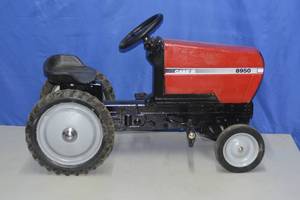 Case pedal tractor