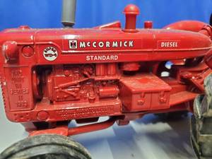 National Farm Toy Museum Commemorative Edition McCormick WD-9