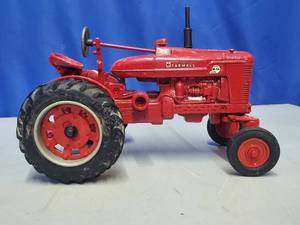 1992 Special Edition Farmall Super M-TA