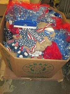 pallet of patriotic items all new ...