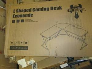 L shaped gaming desk uninspected ...