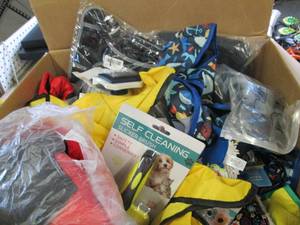 dog clothes, bandannas and more ...