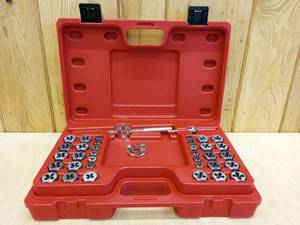 lot 19 image: MAC -Tools 76 Piece Combo Tap and Die Set