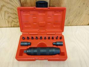 lot 38A image: MAC- Tools Impact Driver Set