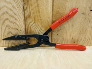 lot 45 image: MAC-Tools Heavy Duty14 Large Pinch Off Plier