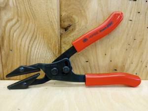 lot 46 image: MAC-Tool 914 Automatic Hose Pinch off plier