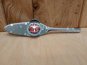 lot 58 image: Snap-On 38  Torq Meter