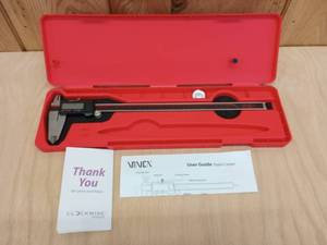 lot 86 image: Vinca 12 Digital Caliper