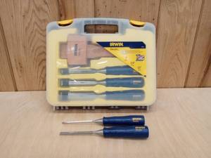 lot 92 image: Irwin Chisel Set