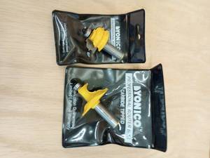 lot 105 image: Yonico Router Bits