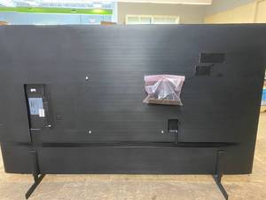 UN65AU8000F Samsung - 65 Class 8000 Series LED 4K UHD Smart Tizen TV (TECHNICIAN TESTED LIKE-NEW)