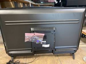 WR43FT2210 Westinghouse 43 FHD Roku Smart TV (TECHNICIAN TESTED LIKE-NEW, LIGHT SCRATCH)