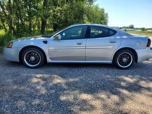 2008 PONTIAC GRAND PRIX GXP V8