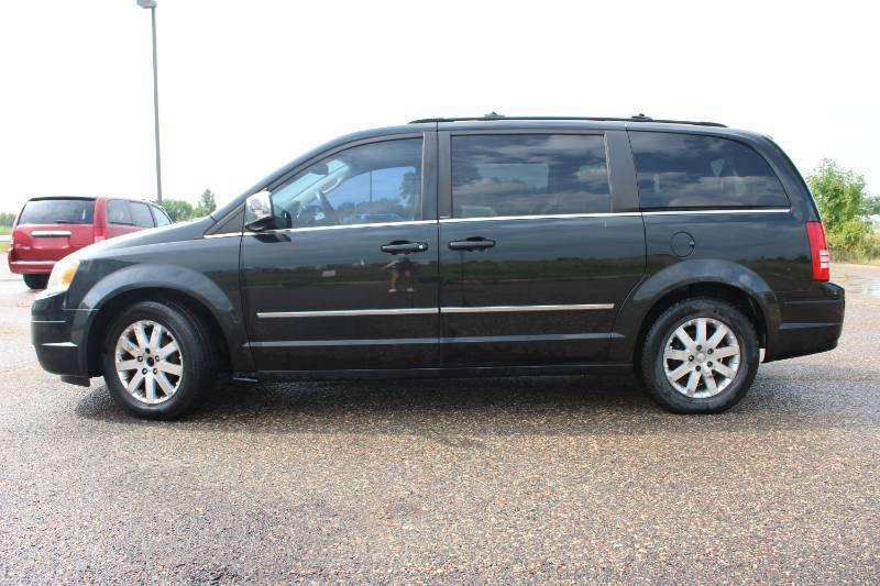 2009 Chrysler Town & Country Touring