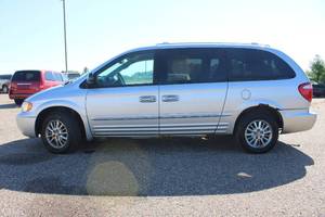 2003 Chrysler Town & Country Limited - 2 OWNERS