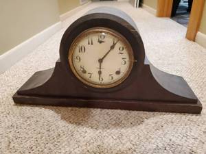 lot 234 image: Old Gilbert Mantle Clock