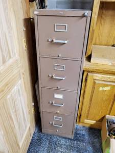lot 250 image: Filing Cabinet