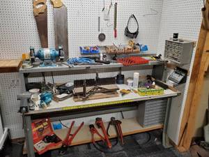 lot 254 image: Collection of Tools