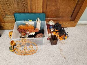 lot 204 image: Collection Of Halloween Dcor