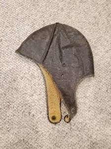lot 6 image: Leather Aviators Hat