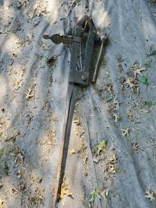 lot 22 image: Foot Vice