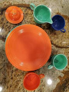 lot 57 image: Fiestaware Style Dining Set