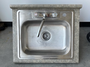 Sink, Faucet, Hoses