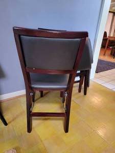 lot 89 image: Set of 4 Cushioned Folding Chairs