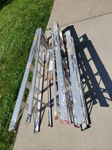 lot 103 image: Garage Painters Ladder Bundle
