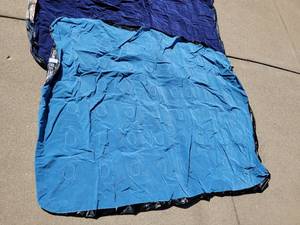 lot 106 image: Queen Inflatable Mattress Triplets