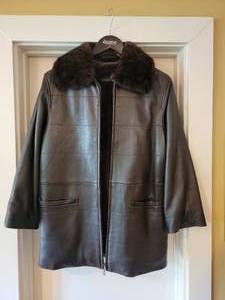 lot 28 image: Fashionable Leather Fur Jacket by Anne Klein  size 10