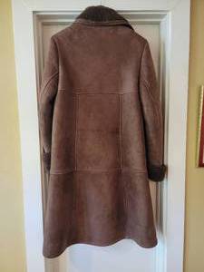 lot 29 image: Stunning Scottish Shearling Womens Leather Coat  size Medium