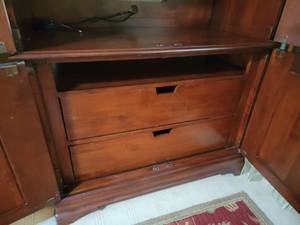 lot 68 image: Fantastic Entertainment Cabinet