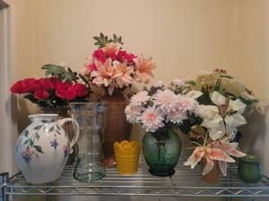lot 160 image: Silk Flower Collection