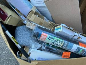 lot 25 image: 4x4x4 Gaylord Full of Wholesale Items