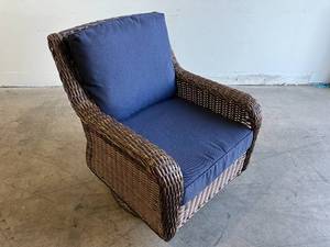 lot 1 image: LOT OF 4. Cambridge Brown Wicker outdoor patio swivel rocking chair
