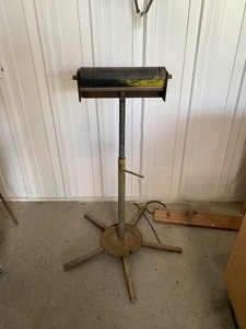 Roller Stand