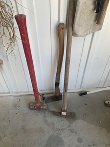Sledgehammer & Axe