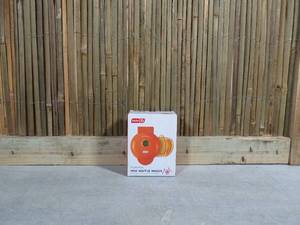 lot 4 image: Dash Pumpkin Mini Waffle Maker