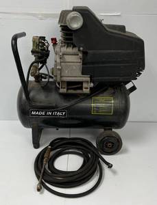 NorthernAir 2.5 Horse Air Compressor With Air Hose (Works)