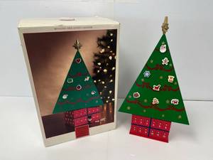 Revolving Tree Advent Calendar